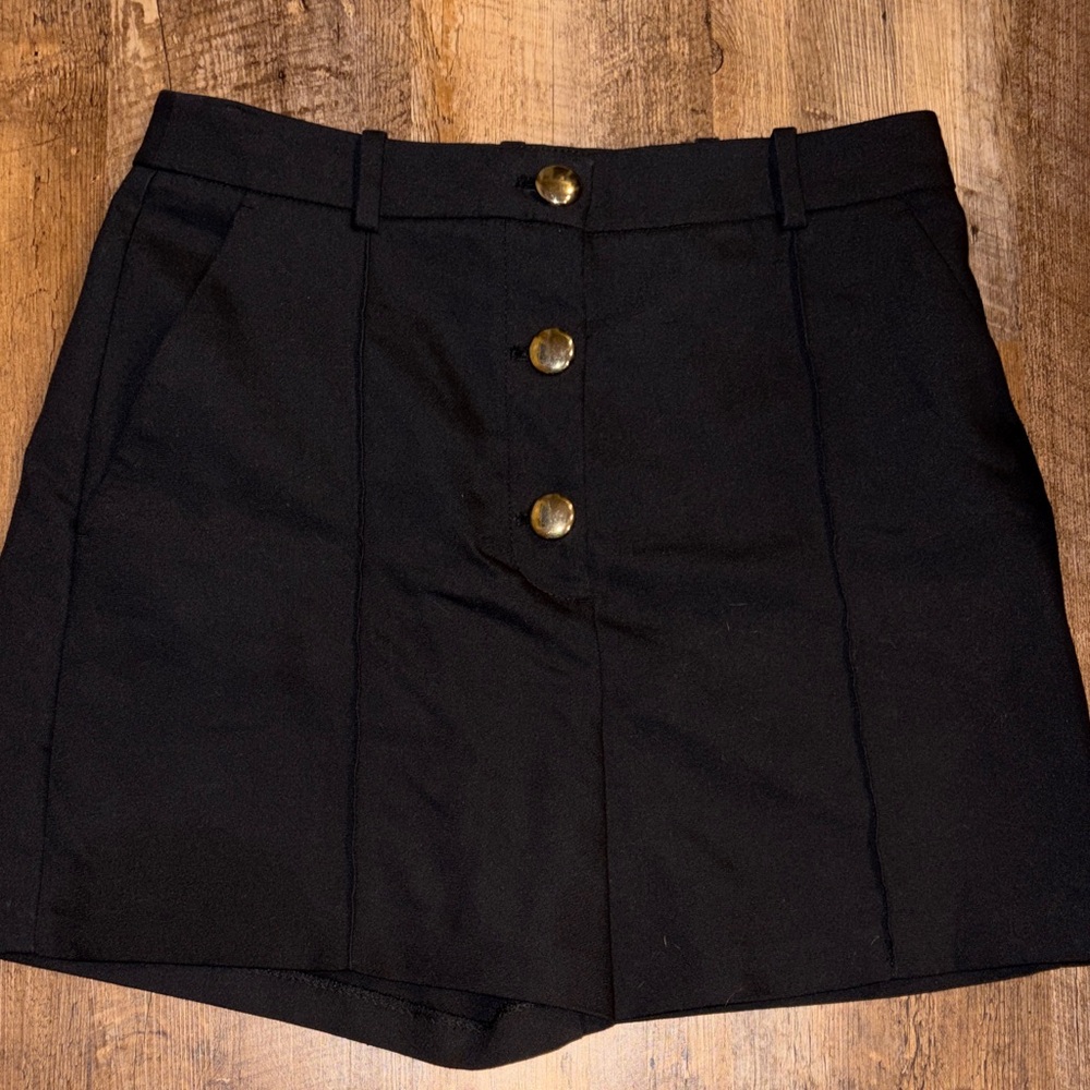 Zara black high-waisted tailored shorts size large